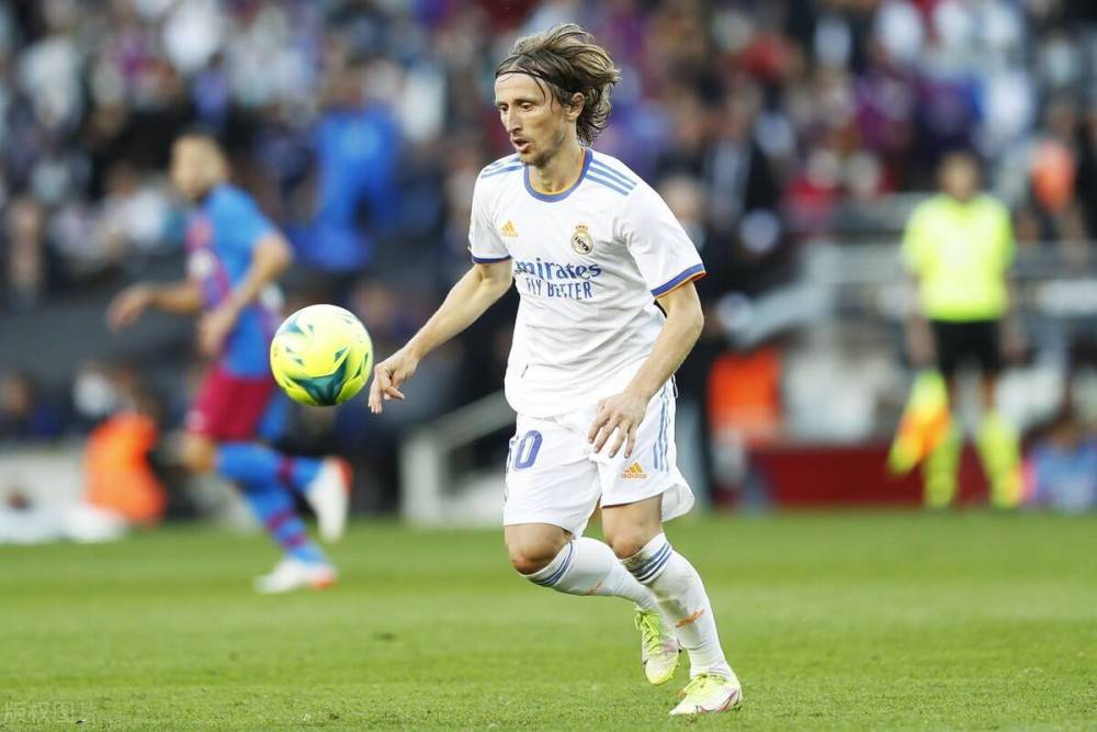 西亚卡姆闪耀，步行者艰难赛季中的亮点